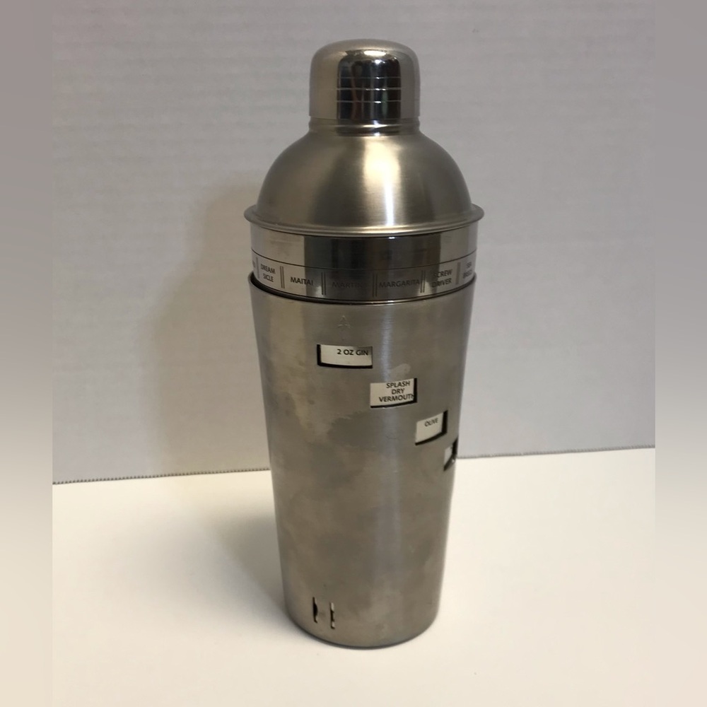 Drink mixer shaker